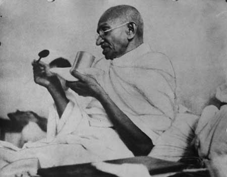 6.From Civil Disobedience to Quit India (1932 - 1944)
